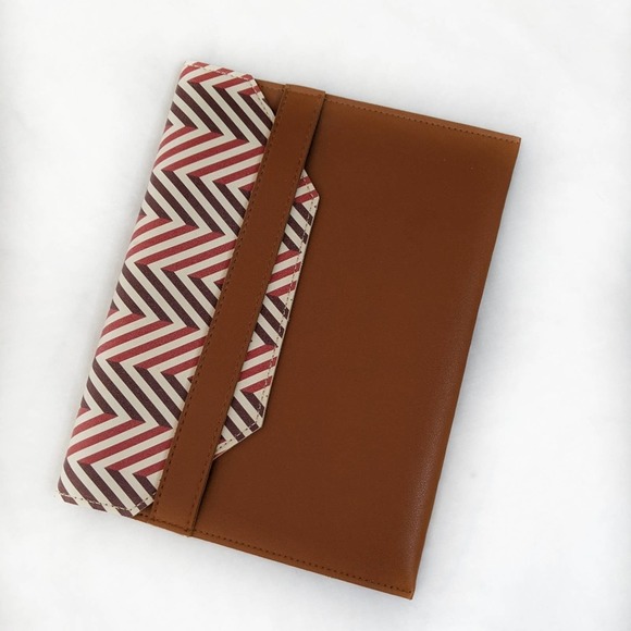 iPad Tablet Leather Protection Case - Picture 1 of 5